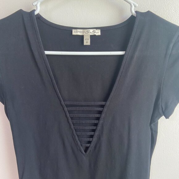 Express One Eleven Strappy Deep V Short Sleeve Shirt - Picture 6 of 6
